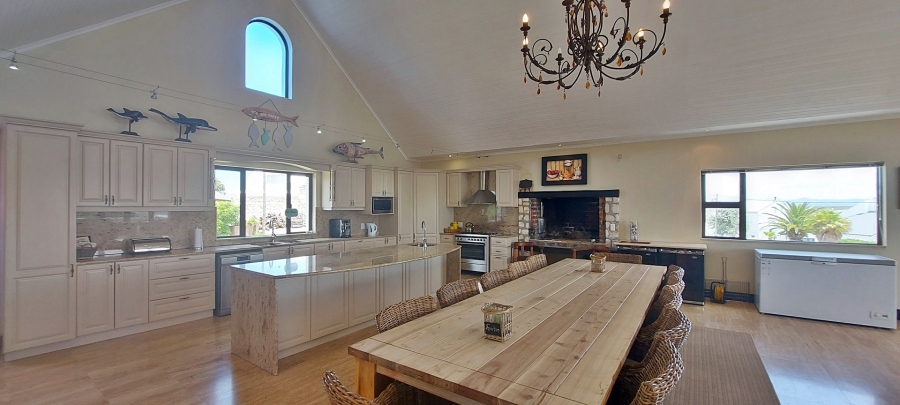 4 Bedroom Property for Sale in Arniston Western Cape